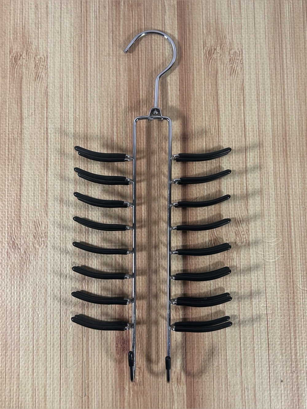 Metal Tie Belt Scarf Hanger Organizer Closet Non-Slip Space Saving Silver Black